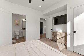 Cliff Side Retreat 2 Bedroom Condo