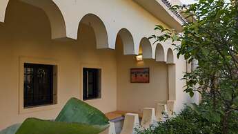 Les Cypres Hotel Restaurant