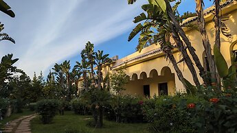 Les Cypres Hotel Restaurant