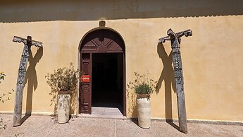 Les Cypres Hotel Restaurant