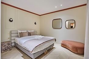 Amazing Apartment Center of Paris Le Marais