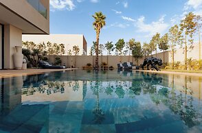 Marrakech Oasis Retreat - 5-bedroom Villa With Private Pool