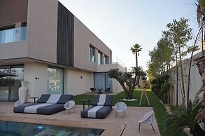 Marrakech Oasis Retreat - 5-bedroom Villa With Private Pool