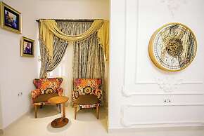 Kiki's Home and Apartments