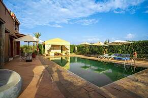 Villa Familiale De 5 Chambres Avec Piscine