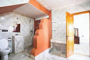 Villa Familiale De 5 Chambres Avec Piscine