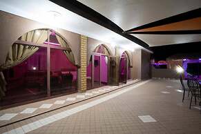 Villa Familiale De 5 Chambres Avec Piscine