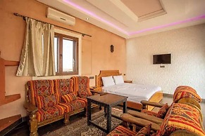 Villa Familiale De 5 Chambres Avec Piscine