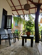 Ginger Harmony Guesthause and Café