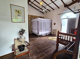 Ginger Harmony Guesthause and Café