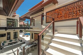 Naiharn 4br Private PoolVilla near Beach