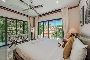 Naiharn 4br Private PoolVilla near Beach