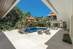 Naiharn 4br Private PoolVilla near Beach