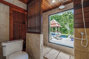 Naiharn 4br Private PoolVilla near Beach
