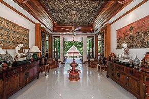 Naiharn 4br Private PoolVilla near Beach