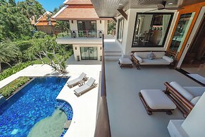 Naiharn 4br Private PoolVilla near Beach