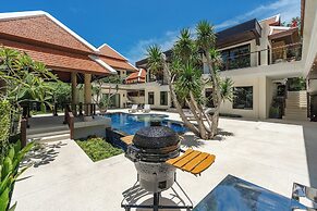 Naiharn 4br Private PoolVilla near Beach