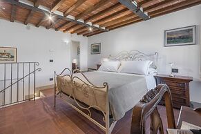 La Castellana Apartment Shared Pool