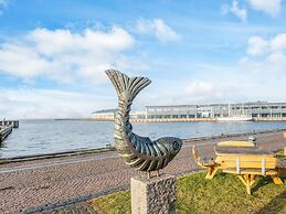 Apartment, 250m From Coast