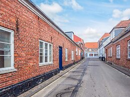 Apartment, 250m From Coast