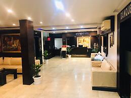 Hotel Park Plaza Varanasi