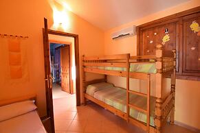 Casa Dell'orto In The Centre Of Agrustos