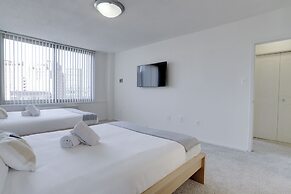 Stylish & Spacious 2BR in Crystal City