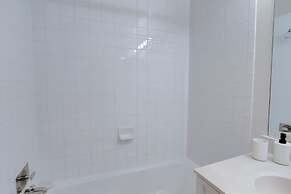 Stylish & Spacious 2BR in Crystal City