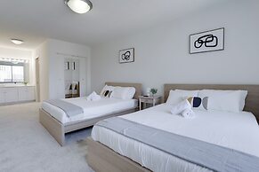 Stylish & Spacious 2BR in Crystal City