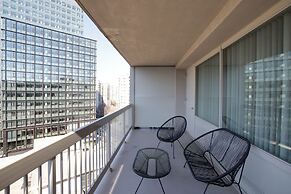 Stylish & Spacious 2BR in Crystal City