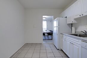 Stylish & Spacious 2BR in Crystal City