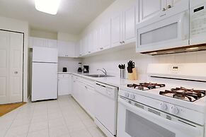 Modern 2BR Apt in Crystal City near D.C.