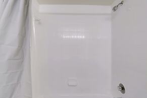 Modern 2BR Apt in Crystal City near D.C.