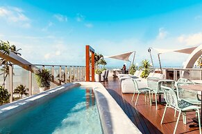 Setai Yacht
