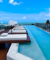 Setai Yacht