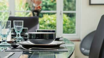 Superb 4BD Stay in Wyton and Houghton Village