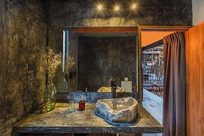 Meteora Stay & Co-Working Space