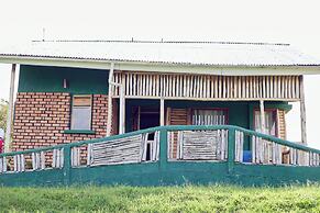 ngirisi hill silverback  lodge-bwindi