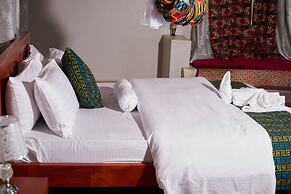 ngirisi hill silverback  lodge-bwindi