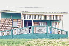 ngirisi hill silverback  lodge-bwindi