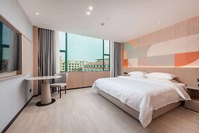 Hawthorn By Wyndham Guangzhou Baiyun Airport
