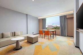 Hawthorn By Wyndham Guangzhou Baiyun Airport