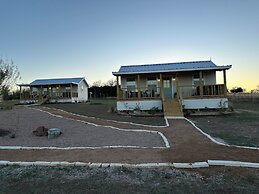 Laurel Court Cottages