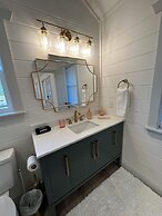 Laurel Court Cottages