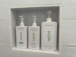 Laurel Court Cottages