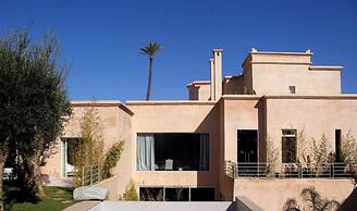Palais Rim Marrakech – Grande Villa de Vacances avec Piscine et Jardin