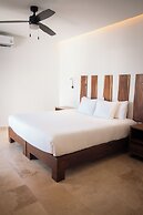 B10 Distinctive Hotel