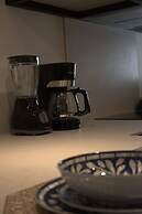 B10 Distinctive Hotel