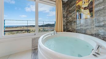 Yangyang Monti Pet Spa Pension