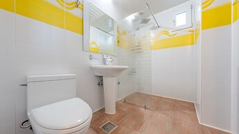 Yangyang Monti Pet Spa Pension